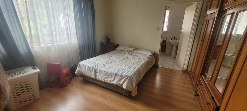 6 Bedroom Property for Sale in Umzinto KwaZulu-Natal