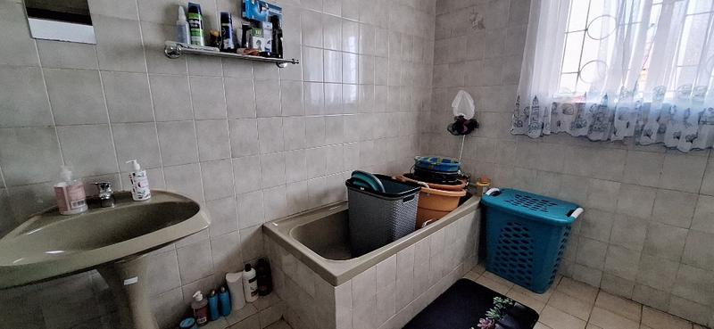 3 Bedroom Property for Sale in Umzinto KwaZulu-Natal