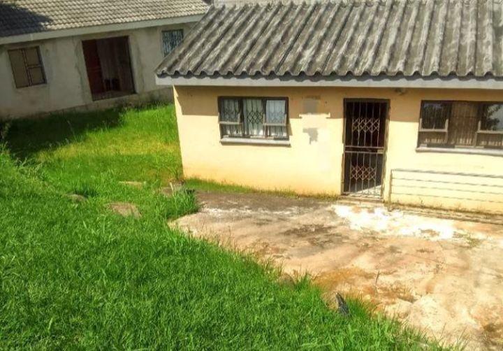 4 Bedroom Property for Sale in Umlazi KwaZulu-Natal