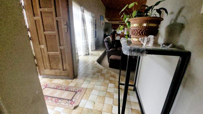 3 Bedroom Property for Sale in Umzinto KwaZulu-Natal