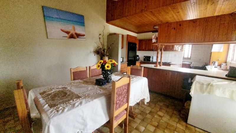 3 Bedroom Property for Sale in Umzinto KwaZulu-Natal