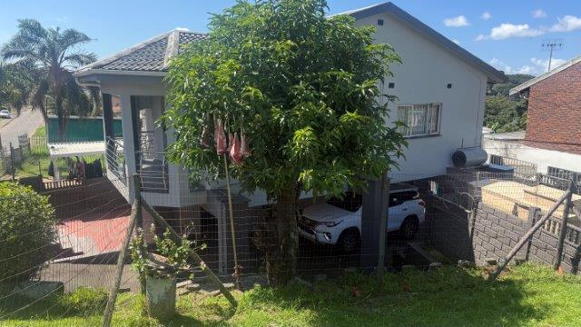 4 Bedroom Property for Sale in Havenside KwaZulu-Natal