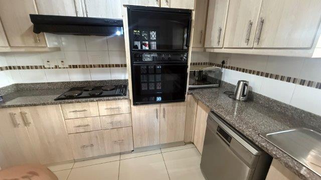 4 Bedroom Property for Sale in Havenside KwaZulu-Natal