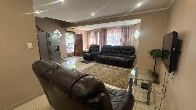 4 Bedroom Property for Sale in Havenside KwaZulu-Natal