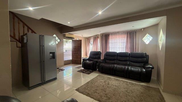 4 Bedroom Property for Sale in Havenside KwaZulu-Natal
