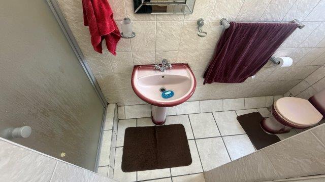 4 Bedroom Property for Sale in Havenside KwaZulu-Natal