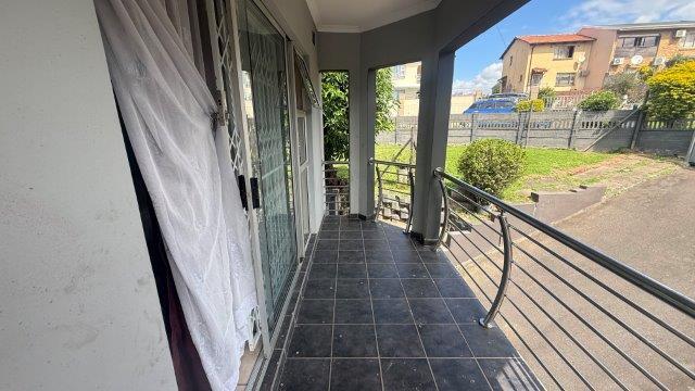 4 Bedroom Property for Sale in Havenside KwaZulu-Natal