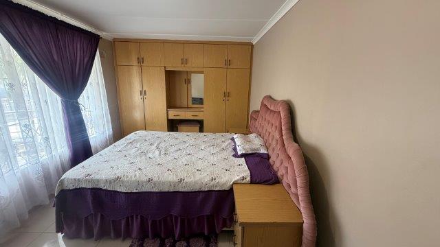 4 Bedroom Property for Sale in Havenside KwaZulu-Natal
