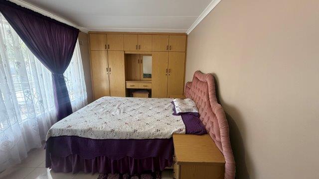 4 Bedroom Property for Sale in Havenside KwaZulu-Natal