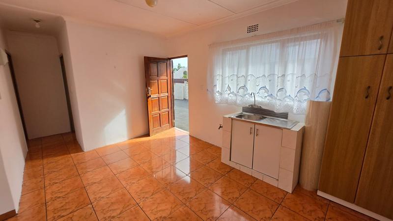 To Let 1 Bedroom Property for Rent in Burlington Heights KwaZulu-Natal