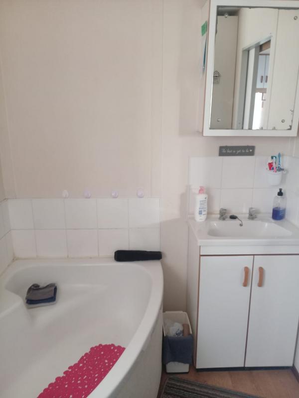 1 Bedroom Property for Sale in Margate KwaZulu-Natal