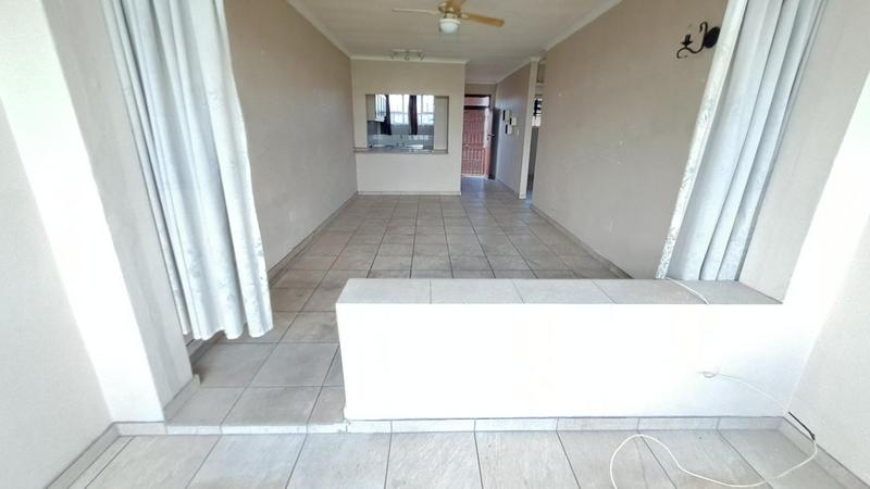 To Let 2 Bedroom Property for Rent in Amanzimtoti KwaZulu-Natal