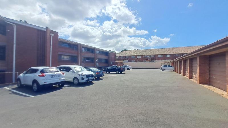 To Let 2 Bedroom Property for Rent in Amanzimtoti KwaZulu-Natal