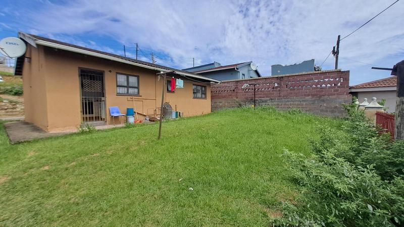 To Let 3 Bedroom Property for Rent in Umlazi KwaZulu-Natal