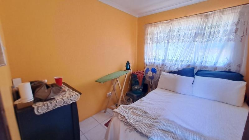 To Let 3 Bedroom Property for Rent in Umlazi KwaZulu-Natal
