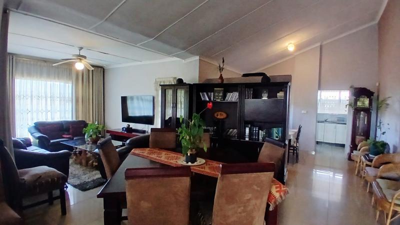 3 Bedroom Property for Sale in Woodhaven KwaZulu-Natal
