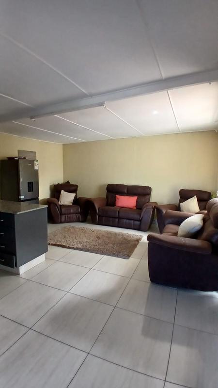 3 Bedroom Property for Sale in Woodhaven KwaZulu-Natal