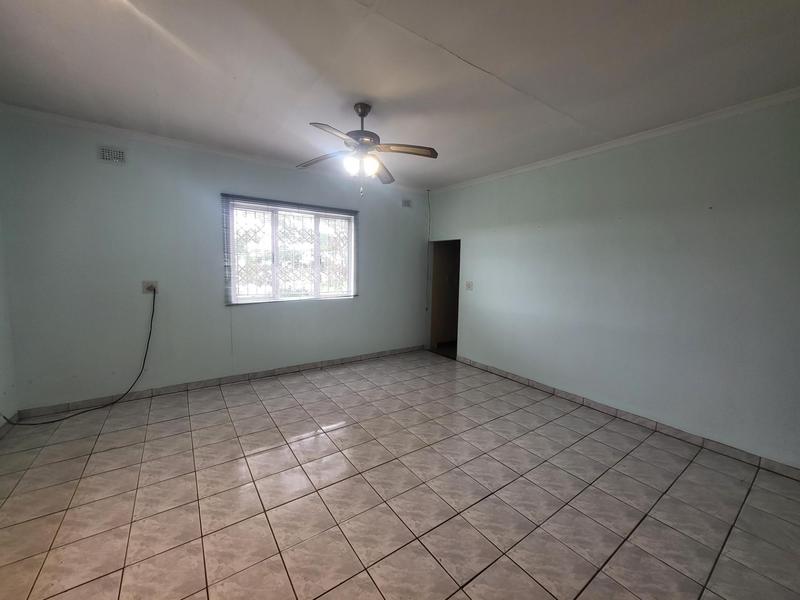 3 Bedroom Property for Sale in Dawncrest KwaZulu-Natal