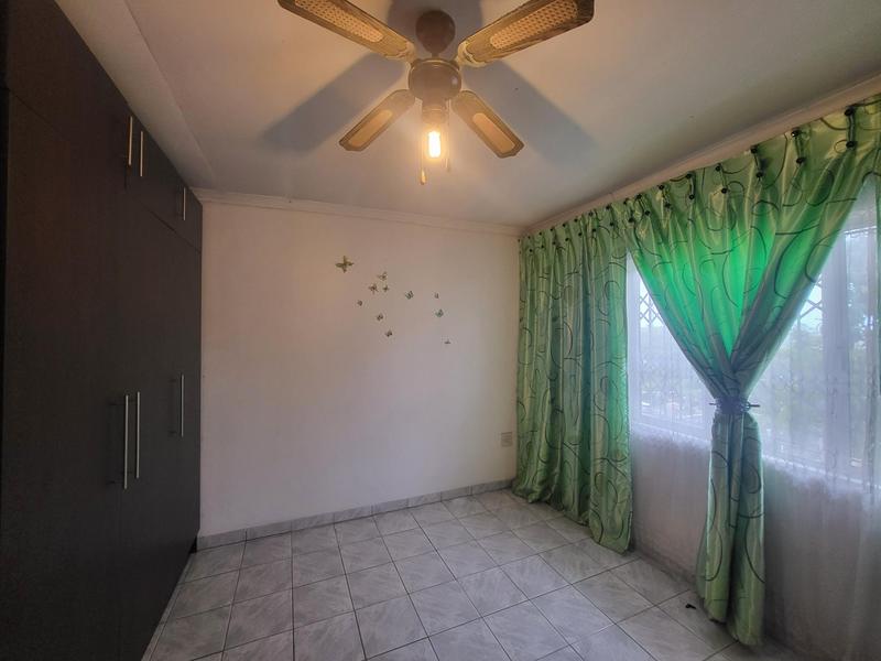 3 Bedroom Property for Sale in Dawncrest KwaZulu-Natal