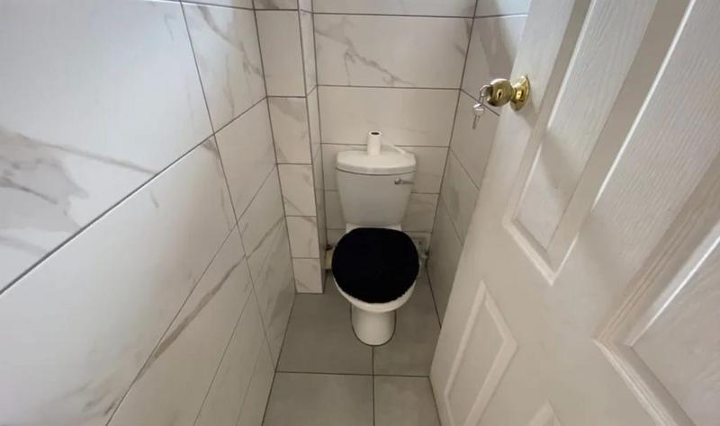 2 Bedroom Property for Sale in Glenwood KwaZulu-Natal