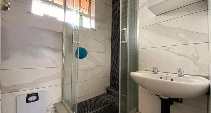 2 Bedroom Property for Sale in Glenwood KwaZulu-Natal