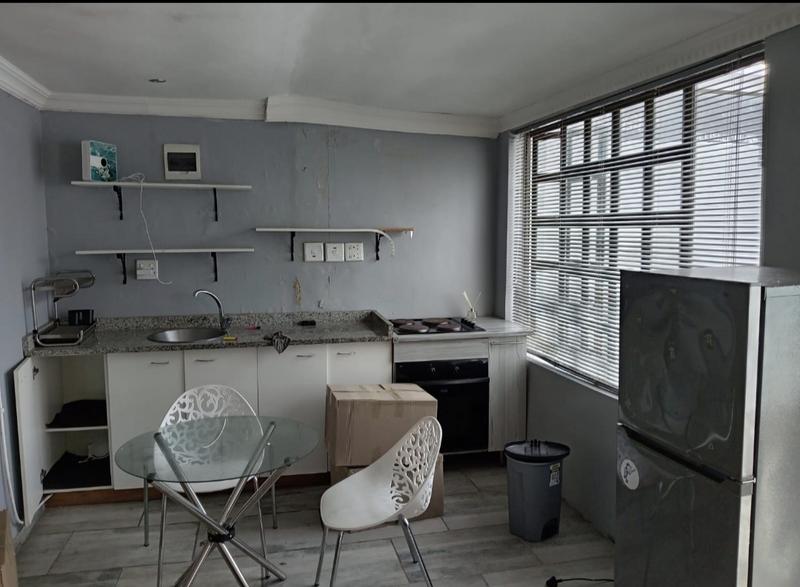 To Let 1 Bedroom Property for Rent in Essenwood KwaZulu-Natal