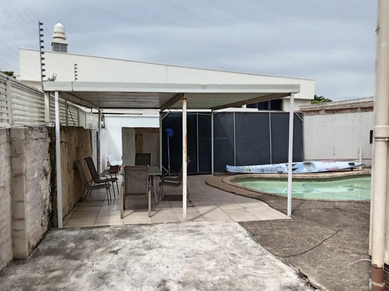 To Let 1 Bedroom Property for Rent in Essenwood KwaZulu-Natal