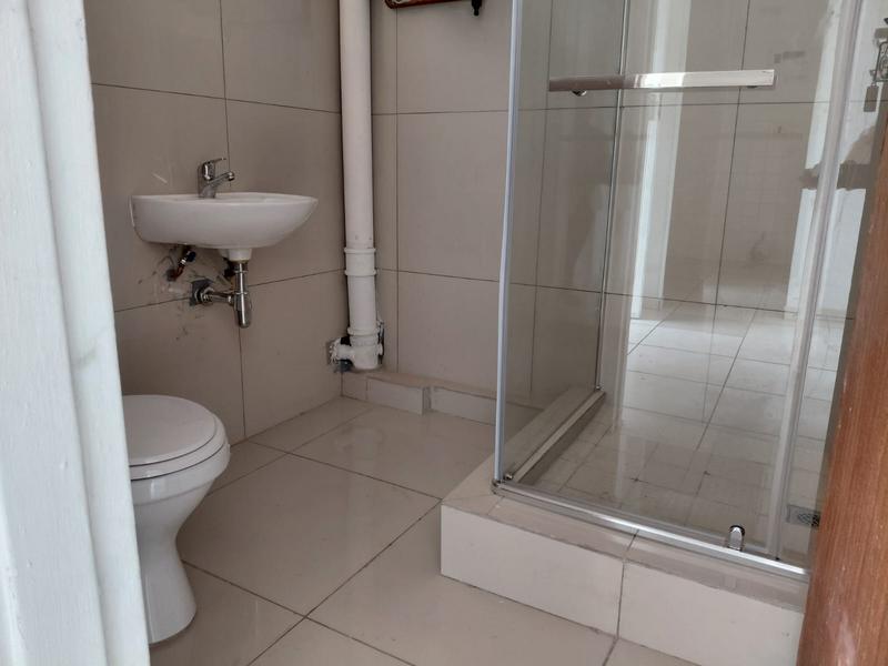 To Let 1 Bedroom Property for Rent in Overport KwaZulu-Natal