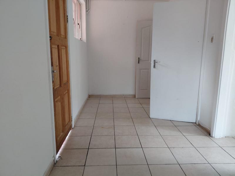 To Let 1 Bedroom Property for Rent in Overport KwaZulu-Natal