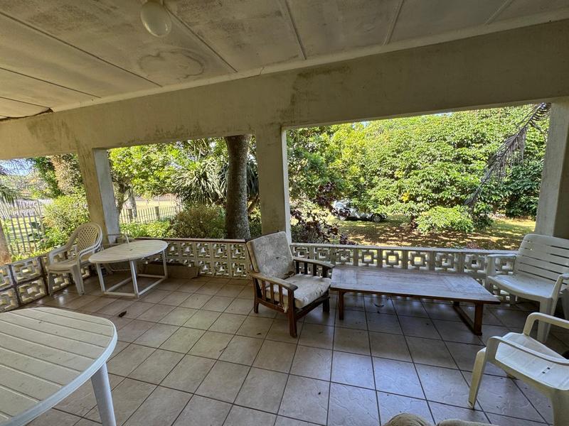 4 Bedroom Property for Sale in Glenmore Beach KwaZulu-Natal