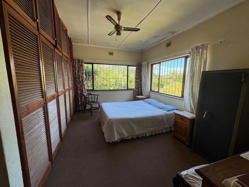 4 Bedroom Property for Sale in Glenmore Beach KwaZulu-Natal