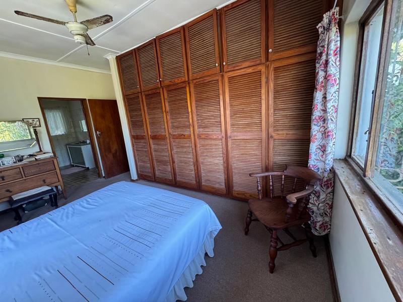 4 Bedroom Property for Sale in Glenmore Beach KwaZulu-Natal