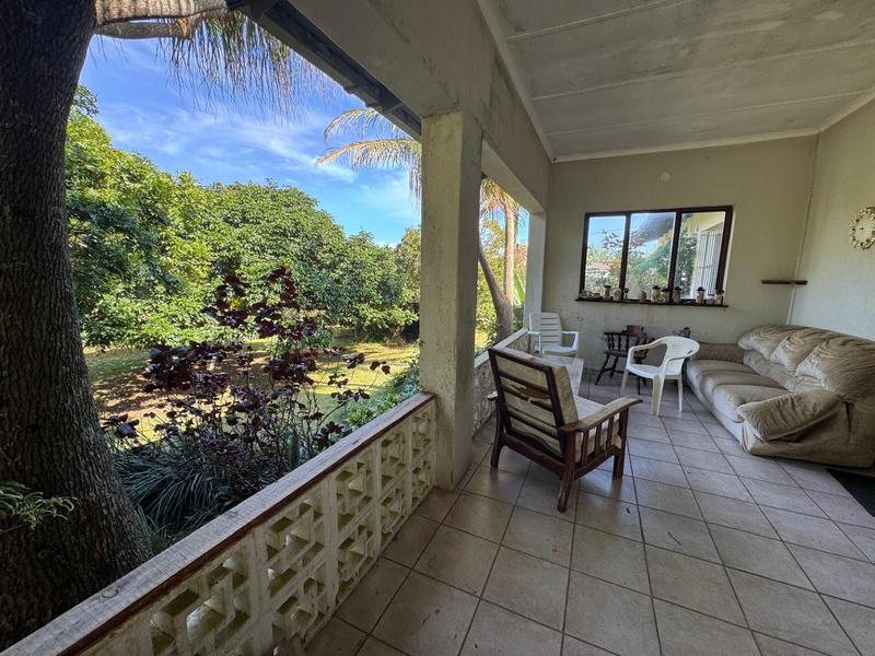 4 Bedroom Property for Sale in Glenmore Beach KwaZulu-Natal