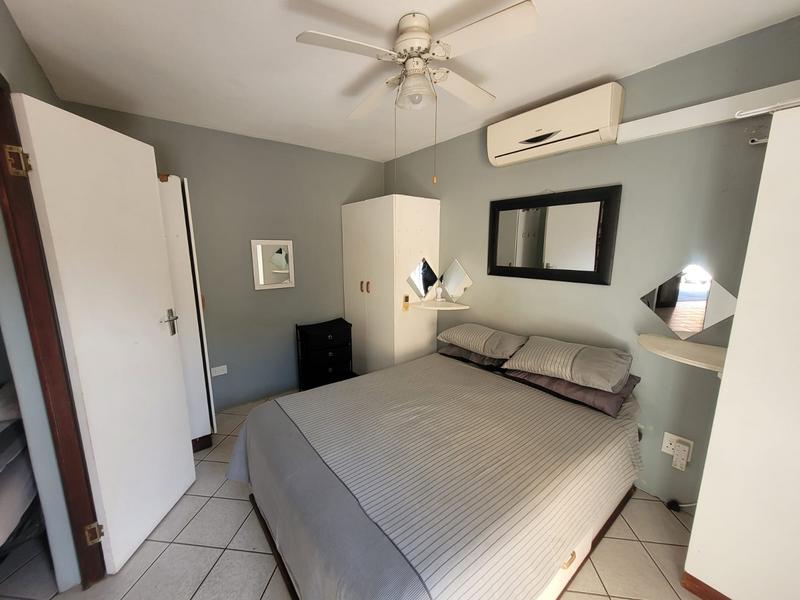 1 Bedroom Property for Sale in Uvongo Beach KwaZulu-Natal