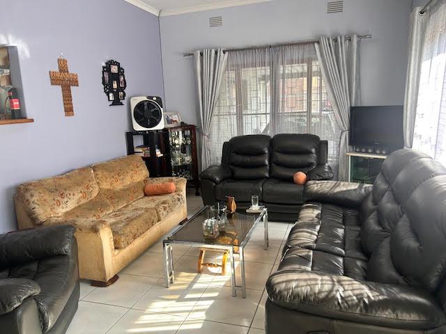3 Bedroom Property for Sale in Morningside KwaZulu-Natal