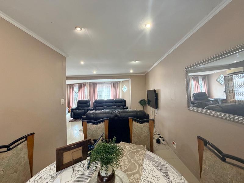 3 Bedroom Property for Sale in Havenside KwaZulu-Natal