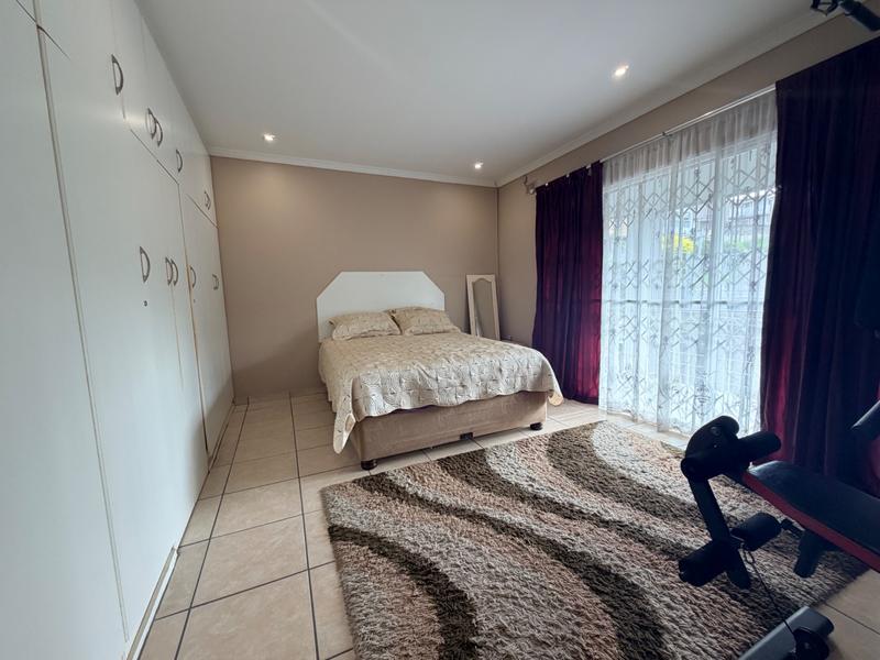 3 Bedroom Property for Sale in Havenside KwaZulu-Natal