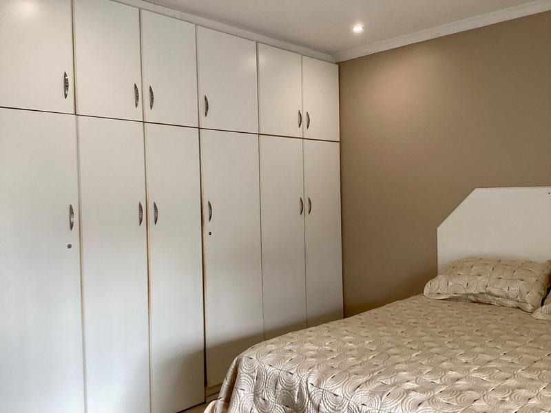 3 Bedroom Property for Sale in Havenside KwaZulu-Natal