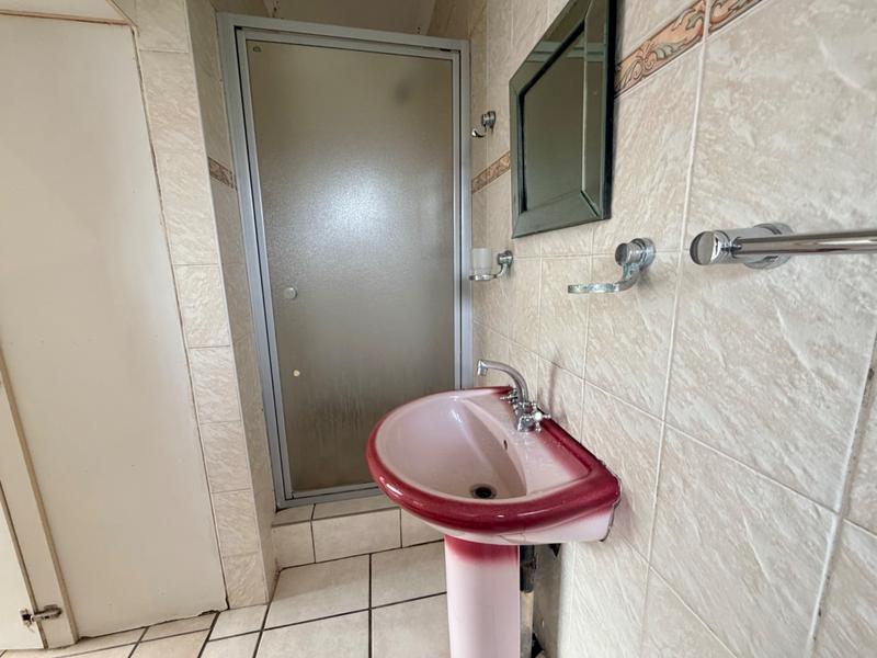 3 Bedroom Property for Sale in Havenside KwaZulu-Natal