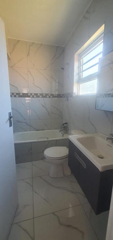 4 Bedroom Property for Sale in Aviary Hill KwaZulu-Natal