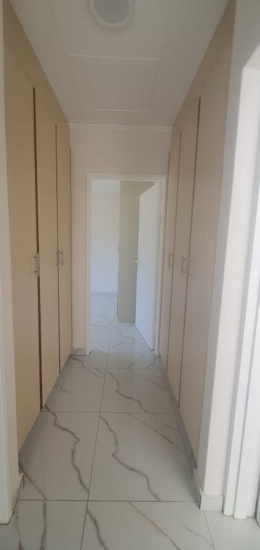 4 Bedroom Property for Sale in Aviary Hill KwaZulu-Natal