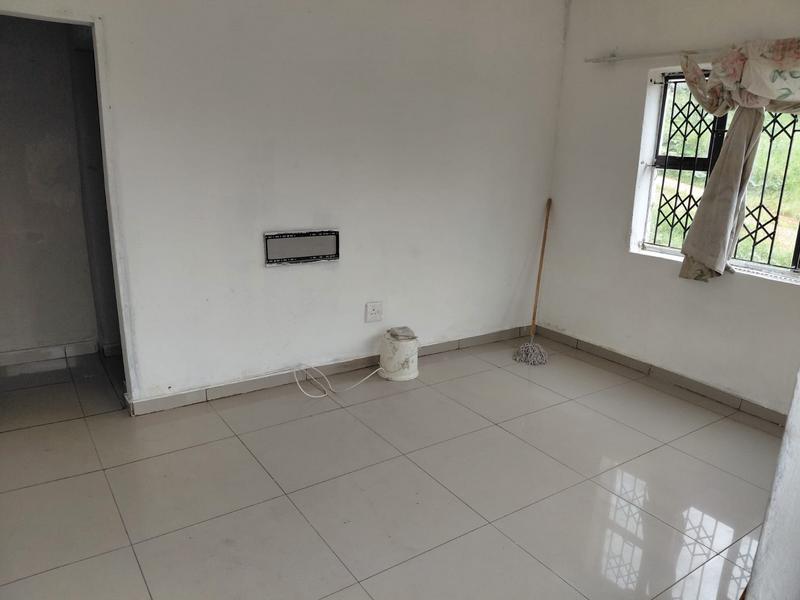 To Let 2 Bedroom Property for Rent in Umlazi KwaZulu-Natal