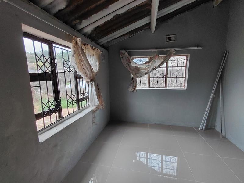 To Let 2 Bedroom Property for Rent in Umlazi KwaZulu-Natal