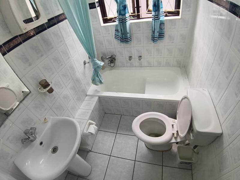 2 Bedroom Property for Sale in Manaba Beach KwaZulu-Natal