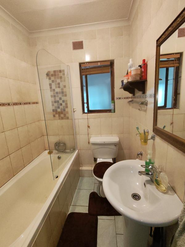 5 Bedroom Property for Sale in New Dawn Park KwaZulu-Natal