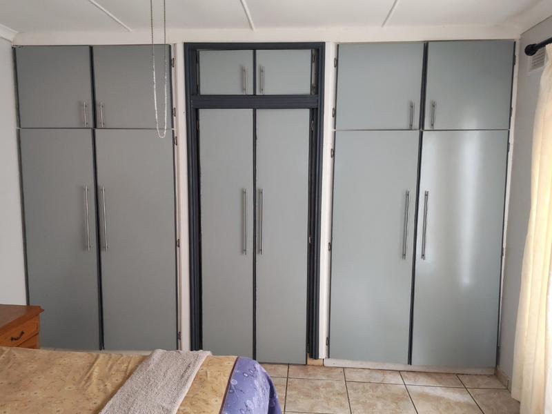 5 Bedroom Property for Sale in New Dawn Park KwaZulu-Natal