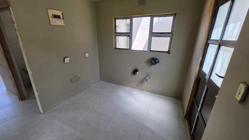 To Let 1 Bedroom Property for Rent in Crossmoor KwaZulu-Natal