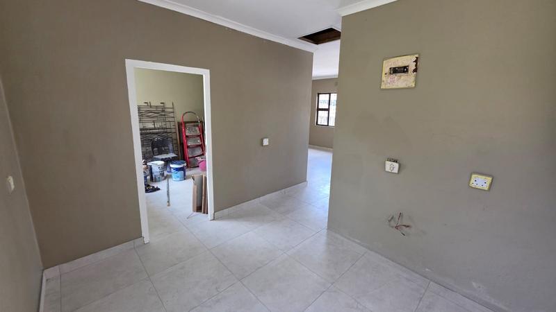 To Let 1 Bedroom Property for Rent in Crossmoor KwaZulu-Natal