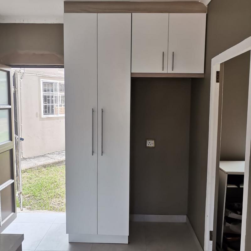 To Let 1 Bedroom Property for Rent in Crossmoor KwaZulu-Natal