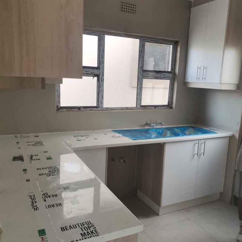 To Let 1 Bedroom Property for Rent in Crossmoor KwaZulu-Natal